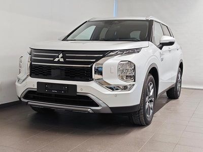 Gebraucht Mitsubishi Outlander P-HEV Intense 306 PS (225 kW) 2025 Weiss SUV