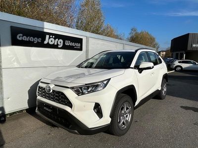 Weiss Neu 2025 Toyota RAV4 Hybrid Comfort SUV | CHF 49’900 (Etwas zu teuer)
