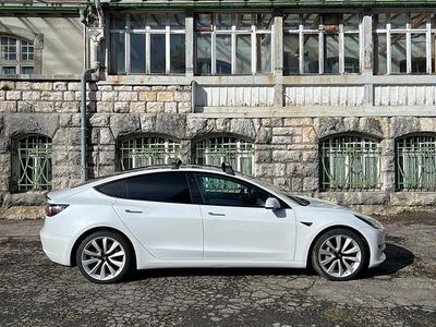 Gebraucht Tesla Model 3 339 kW (462 PS) 2019 Limousine