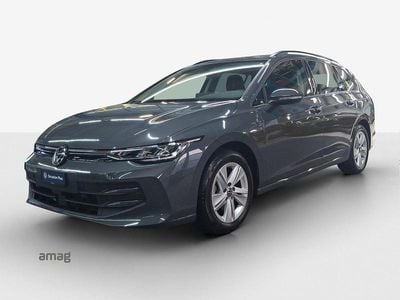 Gebraucht VW Golf VIII Life 150 PS (110 kW) 2025 Delfingrau metallic Kombi