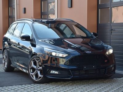 gebraucht Ford Focus 2.0 SCTi ST3