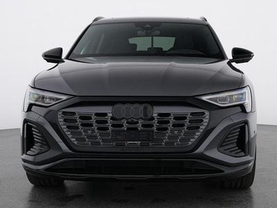 Daytonagrau perleffekt Gebraucht 2023 Audi Q8 e-tron Black Edition SUV | CHF 51’990 (Guter Preis)
