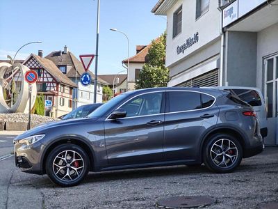 Grau Gebraucht 2018 Alfa Romeo Stelvio Super SUV | CHF 23’900 (Fairer Preis)