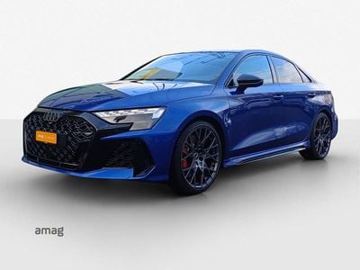 Individuallackierung/sepangblau perl. Gebraucht 2025 Audi RS3 Ambiente Limousine | CHF 71’900 (Etwas zu teuer)