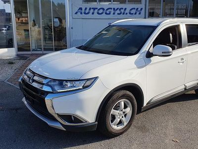 Gebraucht Mitsubishi Outlander 150 PS (110 kW) 2016 Weiss SUV