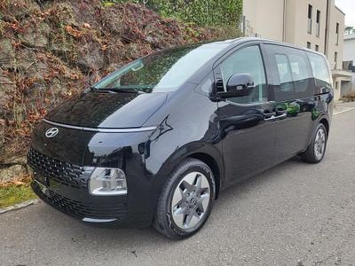 Gebraucht 2024 Hyundai Staria Van / Kleinbus | CHF 54’900 (Teuer)