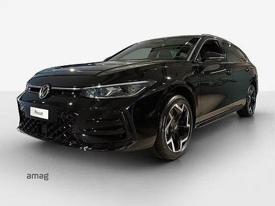 Grenadill black metallic Gebraucht 2024 VW Passat R-line Kombi | CHF 68’980