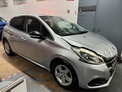 Gebraucht 2018 Peugeot 208 GT-line Kleinwagen | CHF 3’200