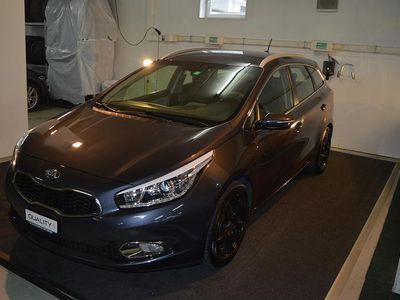Gebraucht Kia Ceed Sportswagon Style 135 PS (99 kW) 2014 Kombi