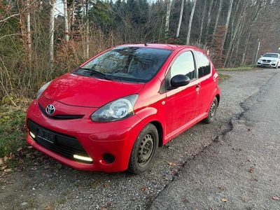 Gebraucht 2014 Toyota Aygo Kleinwagen | CHF 1’600 (Guter Preis)