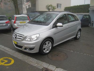Gebraucht 2009 Mercedes B180 Van / Kleinbus | CHF 5’600