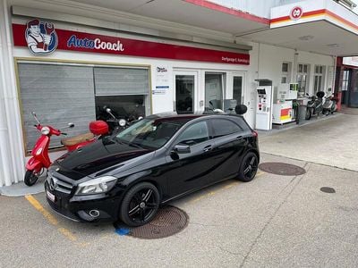 Gebraucht 2015 Mercedes A200 Limousine | CHF 10’999 (Fairer Preis)