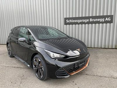 Weiss Neu 2025 Cupra Born e-Boost Kleinwagen | CHF 42’550 (Etwas zu teuer)