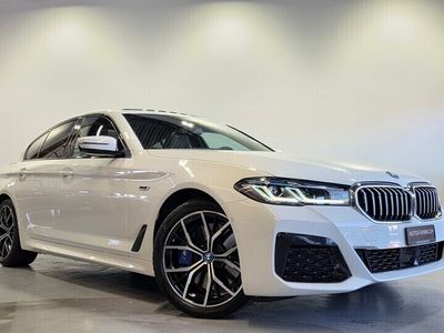 Weiss Gebraucht 2023 BMW 545e M Sport Limousine | CHF 49’800
