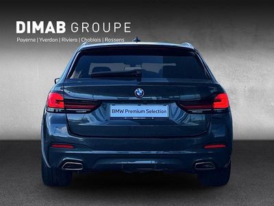 Gebraucht BMW 520 M Sport 190 PS (139 kW) 2022 Grau Kombi