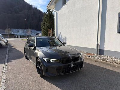 Gebraucht 2023 BMW 320e M Sport Kombi | CHF 32’990 (Fairer Preis)
