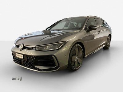 Diabas grey metallic Neu 2025 VW Passat R-line Kombi | CHF 67’900
