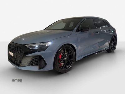 Gebraucht Audi RS3 Ambiente 400 PS (294 kW) 2024 Grau Limousine
