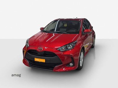 Rouge Gebraucht 2025 Toyota Yaris Comfort Limousine | CHF 21’490