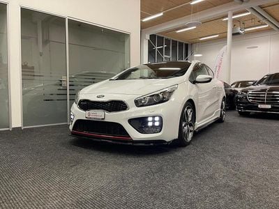 Weiss Gebraucht 2016 Kia Ceed GT Turbo Limousine | CHF 12’900 (Fairer Preis)