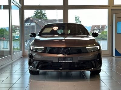 Grau Gebraucht 2023 Opel Astra GSe Limousine | CHF 42’900