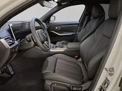 Weiss Gebraucht 2024 BMW 318 M Sport Kombi | CHF 41’900