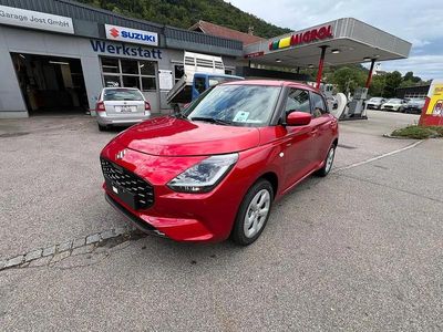 Neu Suzuki Swift 82 PS (60 kW) 2025 Rot Kleinwagen