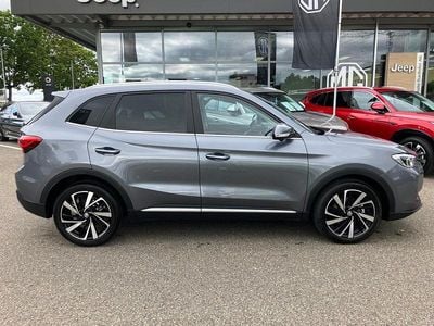 Neu MG ZS Luxury 197 PS (144 kW) 2025 Limousine