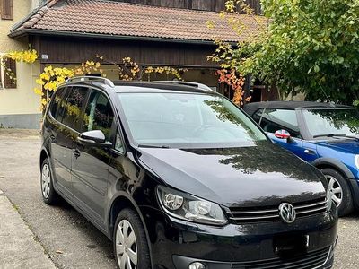 Gebraucht 2011 VW Touran Comfortline Van / Kleinbus | CHF 10’500 (Etwas zu teuer)