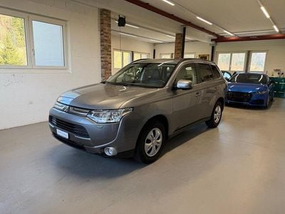 Gebraucht Mitsubishi Outlander 150 PS (110 kW) 2015 SUV