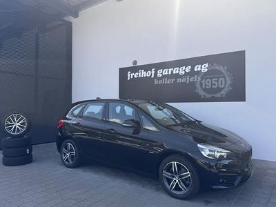 Schwarz Gebraucht 2015 BMW 225 Active Tourer Shadowline Van / Kleinbus | CHF 18’600 (Fairer Preis)