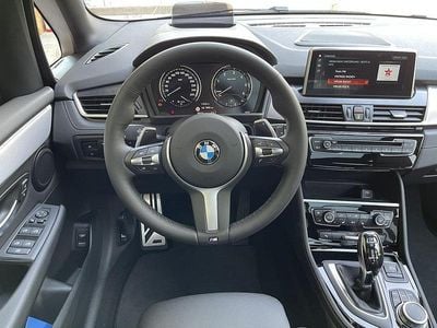 Gebraucht BMW 218 Active Tourer Comfort Edition 150 PS (110 kW) 2021 Weiss Van / Kleinbus