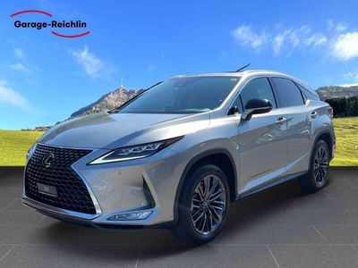 Gebraucht Lexus RX300 238 PS (175 kW) 2022 Silber SUV