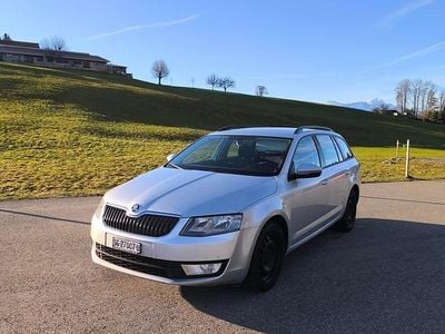 Gebraucht Skoda Octavia Ambition 184 PS (135 kW) 2016 Kleinwagen