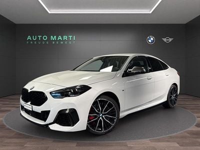Weiss Gebraucht 2024 BMW M235 Comfort Edition Coupé | CHF 48’500 (Fairer Preis)