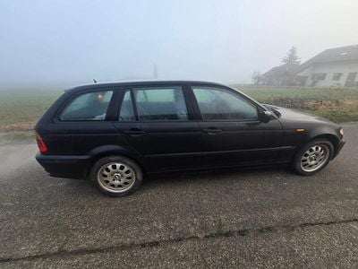 Gebraucht 2002 BMW 320 Kombi | CHF 999