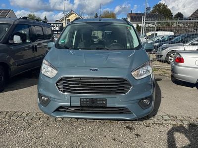 Gebraucht 2018 Ford Tourneo Courier Titanium Van / Kleinbus | CHF 9’700 (Fairer Preis)