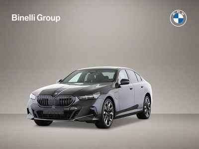 Neu BMW 550e Comfort Edition 489 PS (359 kW) 2025 Anthrazit Limousine