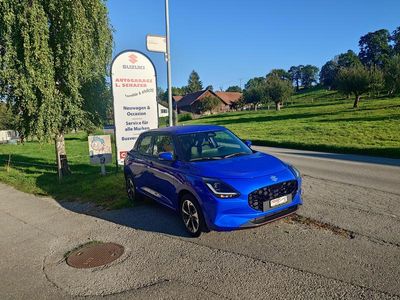 Blau Neu 2025 Suzuki Swift Limousine | CHF 26’180