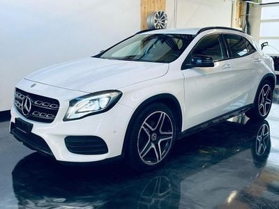 Weiss Gebraucht 2019 Mercedes GLA200 AMG line SUV | CHF 15’900 (Superpreis)