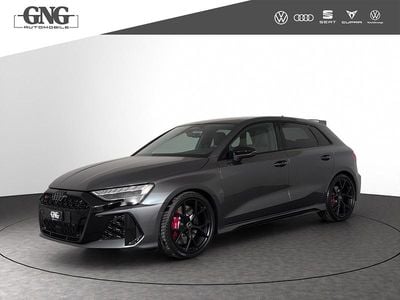 Neu Audi RS3 Ambiente 400 PS (294 kW) 2026 Grau Limousine