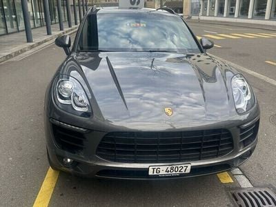 Porsche Macan S