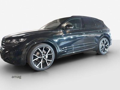 Grenadilla black metallic Neu 2025 VW Touareg R-line SUV | CHF 119’800