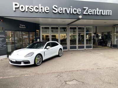 Porsche Panamera 4