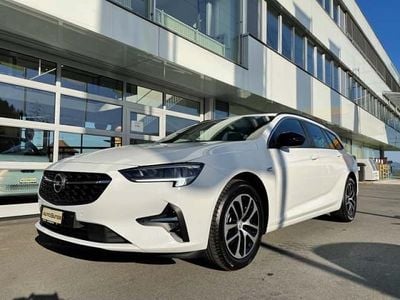 Weiss Gebraucht 2022 Opel Insignia Edition Kombi | CHF 31’900 (Teuer)