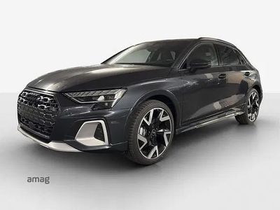 Manhattangrau metallic Gebraucht 2025 Audi A3 Attraction Limousine | CHF 39’800 (Etwas zu teuer)