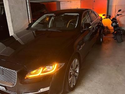 Gebraucht 2016 Jaguar XJ Premium Luxury Limousine | CHF 19’900