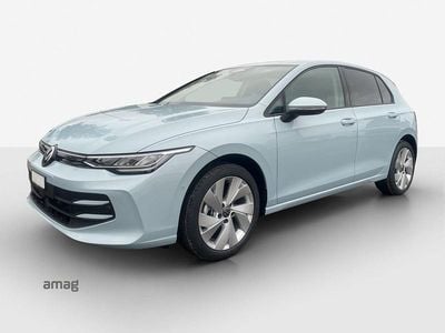 Crystal ice blue metallic Neu 2025 VW Golf United Limousine | CHF 30’900 (Etwas zu teuer)