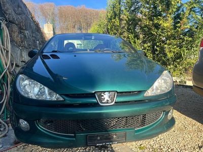 Gebraucht 2004 Peugeot 206 CC Roland Garros Cabrio | CHF 1’980 (Fairer Preis)
