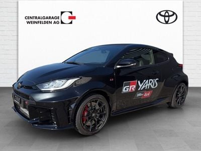 Schwarz Gebraucht 2024 Toyota Yaris Sport Limousine | CHF 52’550